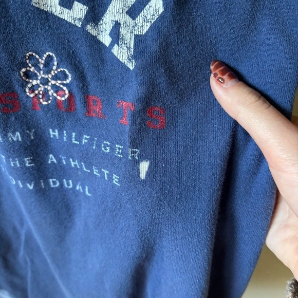 Tommy Hilfiger Y2K Graphic Tee - Picture 3 of 8